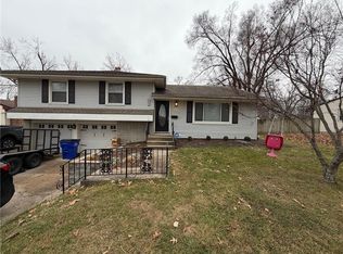 8707 E 85th St, Raytown, MO 64138