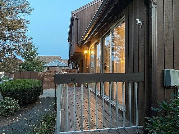 Front Patio and sit out area