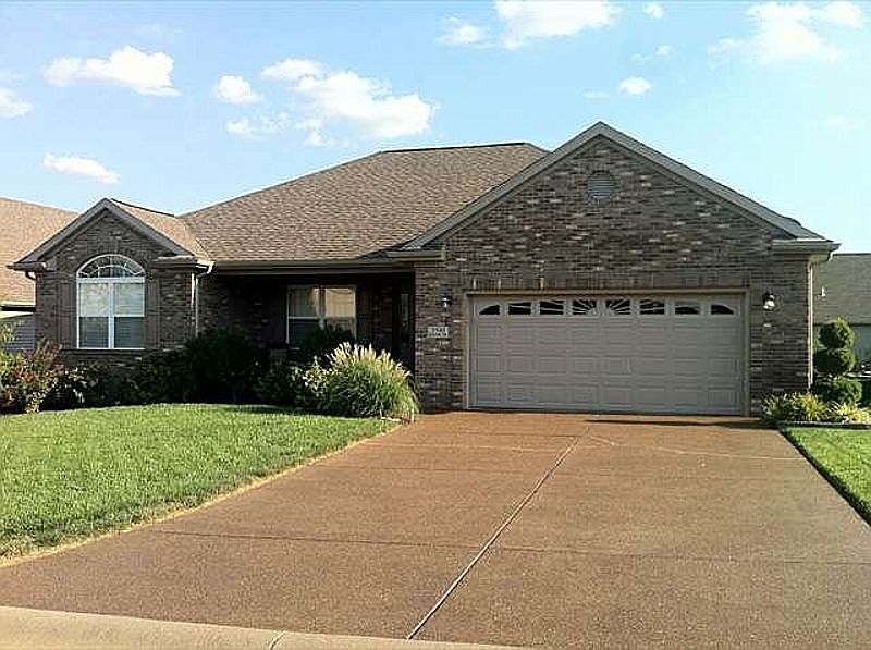 1st image of 2541 Bonaire Dr