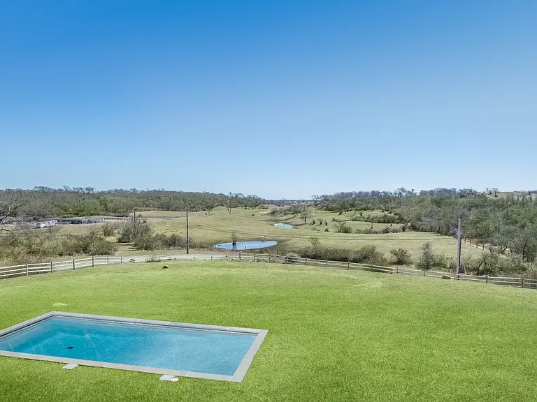 109 Startop Dr — Photo 17