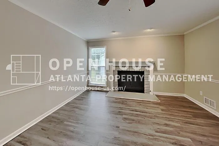 4 bed, 2.5 bath, 2796 sqft, $2,910 — Photo 3