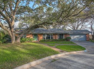 1604 Dakar Rd W, Fort Worth, TX 76116