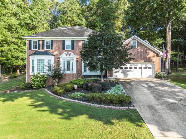 811 Leonard Ct, Lawrenceville, GA 30046