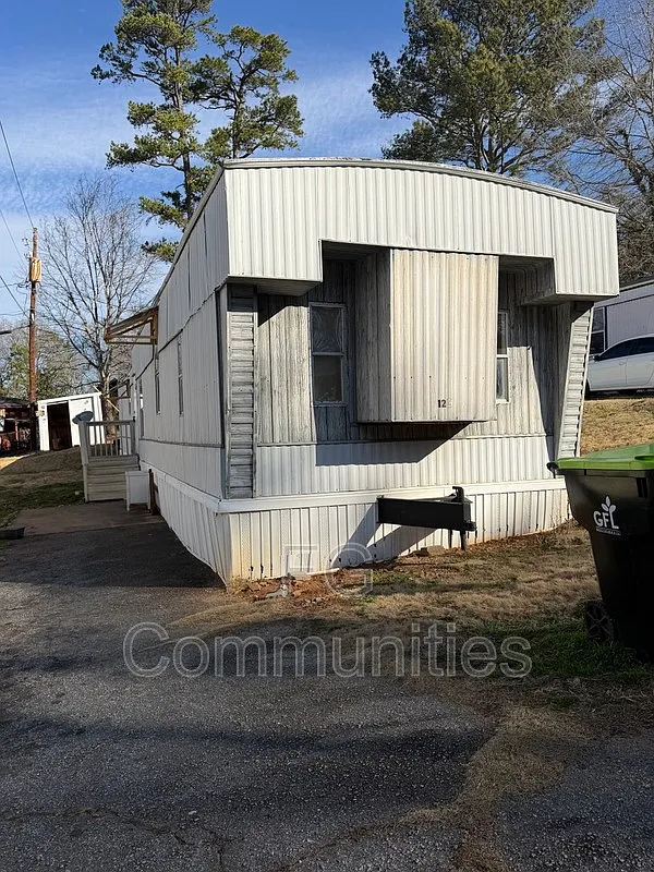 2 bed, 2.0 bath, $850 — Photo 1