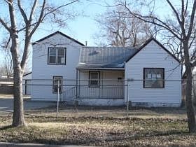 1st image of 1548 N Poplar Ave