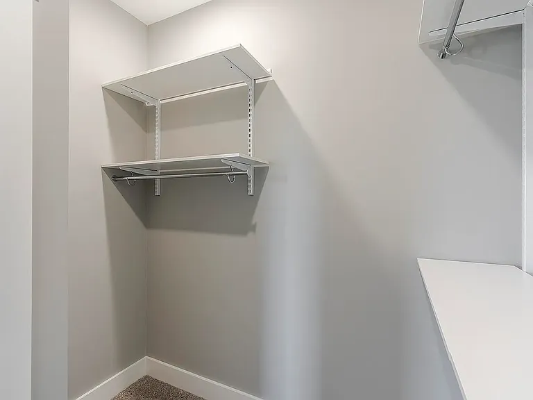 2520 Spring Leaf Ct — Photo 14