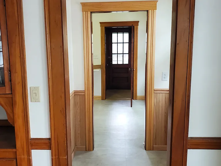 Fairview Ave — Photo 11