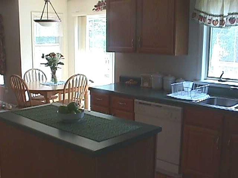 4th image of 405 JESSAMINE Lane