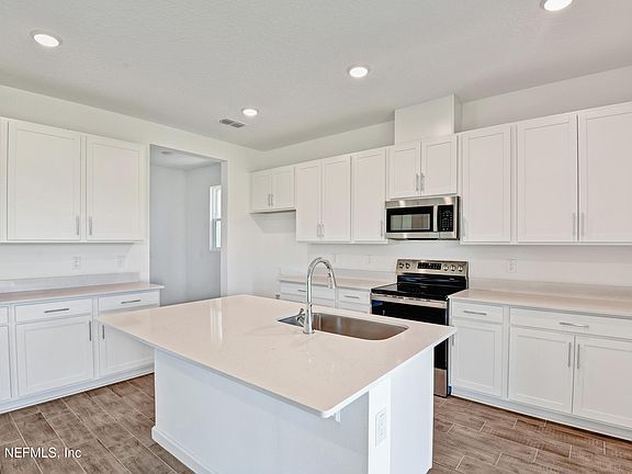 3rd image of 1745 CARNELIAN Street