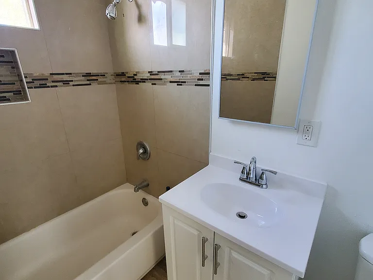 14500 Orange Ave #14502 — Photo 13