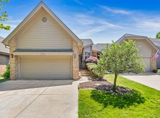 29615 N Meadowridge, Farmington, MI