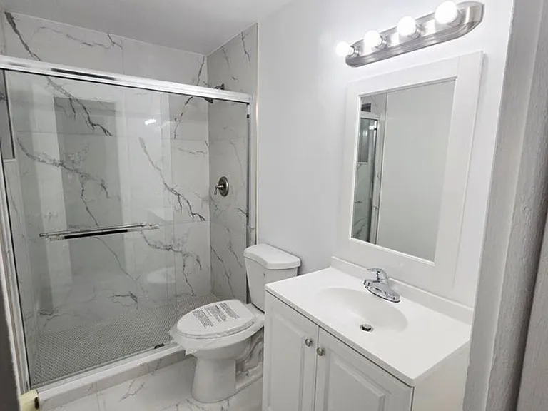 2849 NE 13th Ave — Photo 14