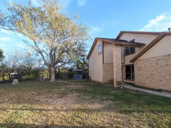 5758 SPRING MOON ST, San Antonio, TX 78247