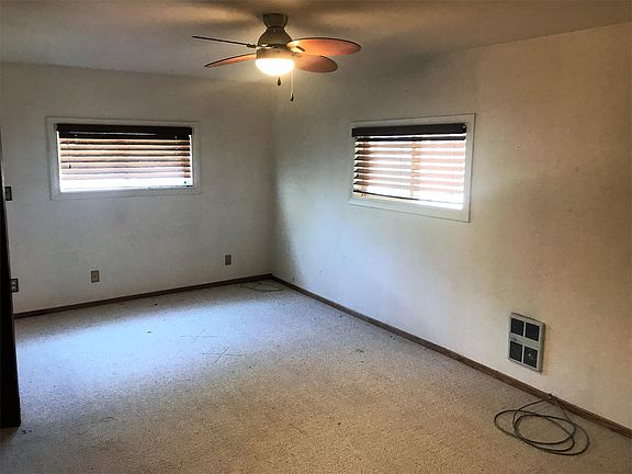 Master Bedroom with Huge Cedar Closet
