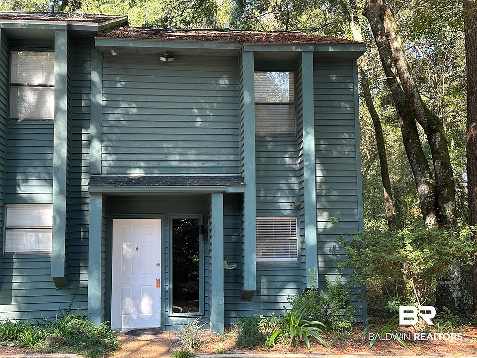 1st image of 4 Summer Oaks Dr #4