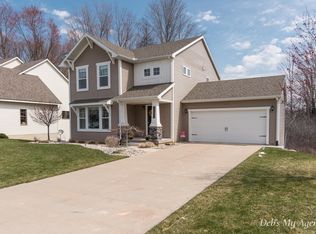 5474 McCormick Dr SW, Wyoming, MI 49418