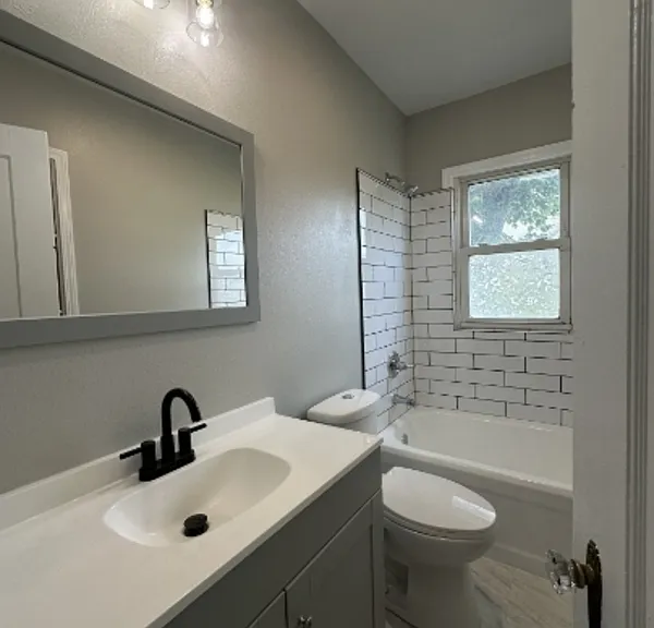 612 13th St NW — Photo 12