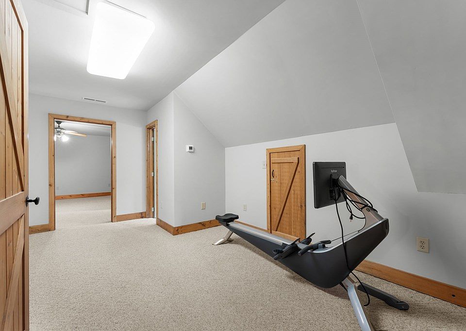 58th image of 102 Cross Creek Ln