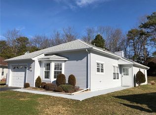 10 Arrow Wood Ct, Barnegat, NJ 08005