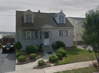 10 Geraldine Rd, North Arlington, NJ 07031