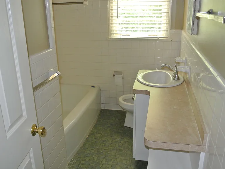 503 E Glenn Ave — Photo 7