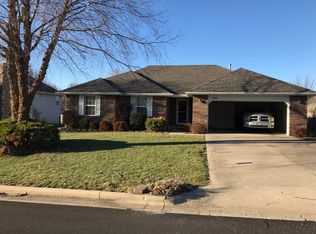 1505 E Barnes St, Ozark, MO 65721