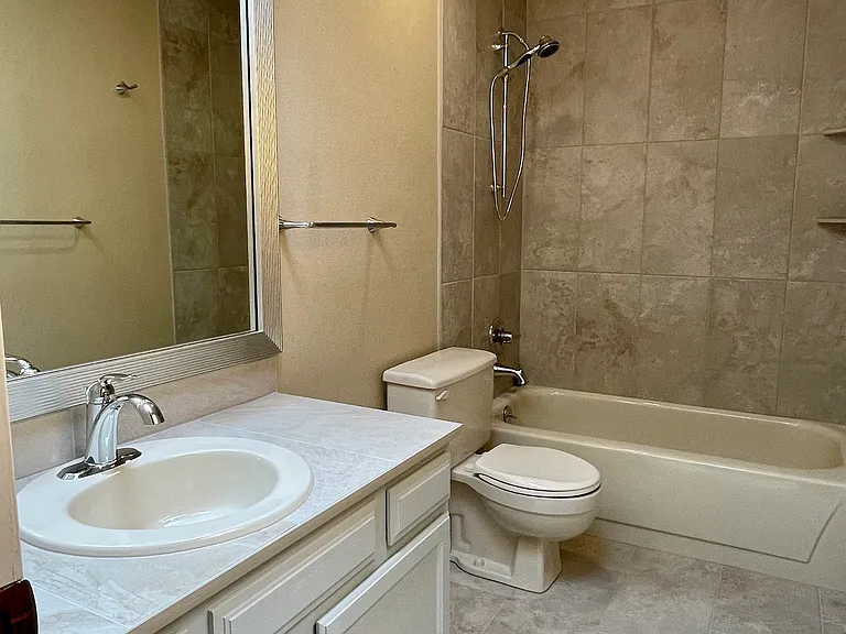 1425 Vondelpark Dr — Photo 18