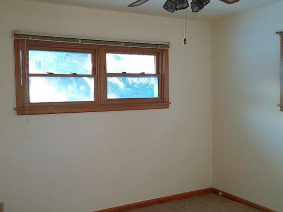 5th image of 456 N 109th St