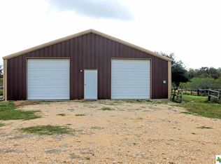 1530 Lovers Ln, Lockhart, TX 78644