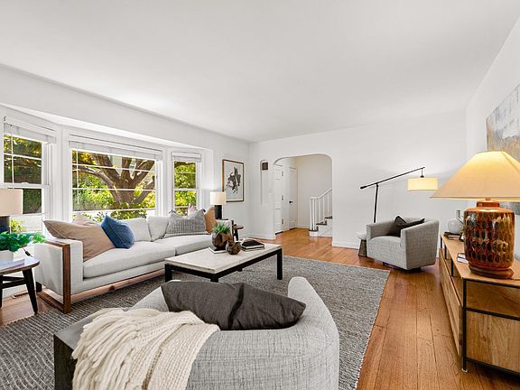 2nd image of 402 Jewell Street
