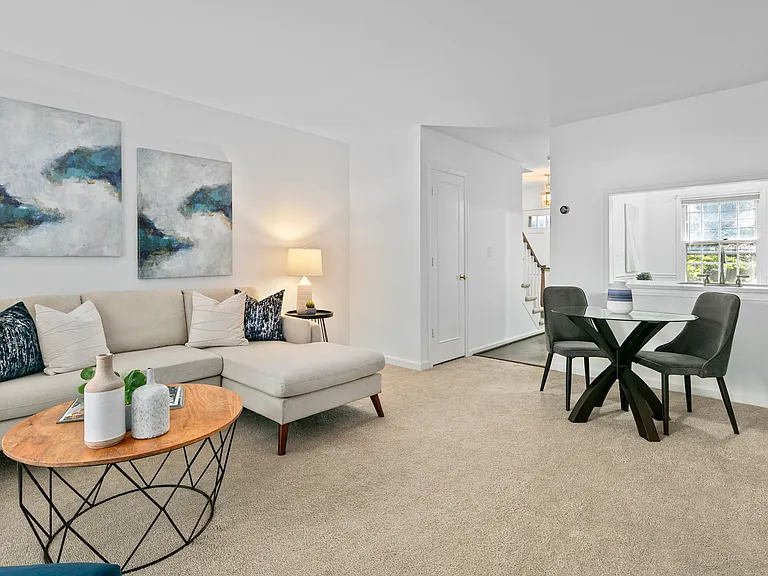 8390 Forrester Blvd — Photo 10