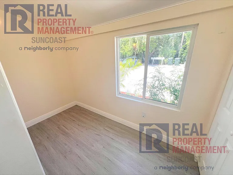 1615 Stickney Point Rd #1 — Photo 12