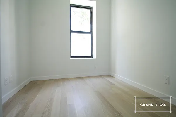 Rented by Grand & Co. | media 25