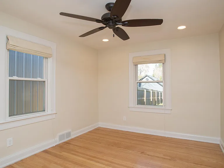 1319 Hull St — Photo 11