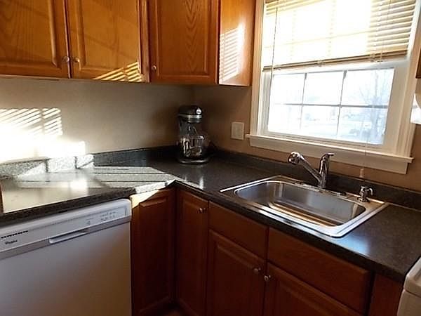 1st image of 15 Lafayette Ave APT C3