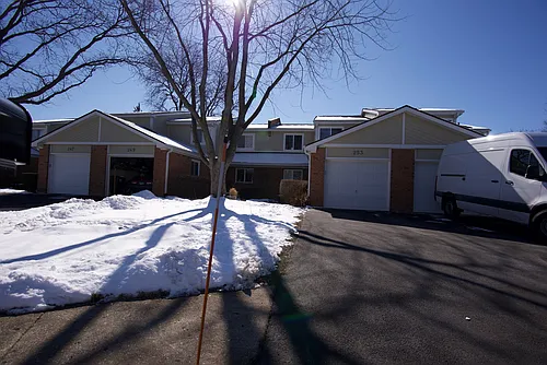 253 W Golfview Ter Photo 1