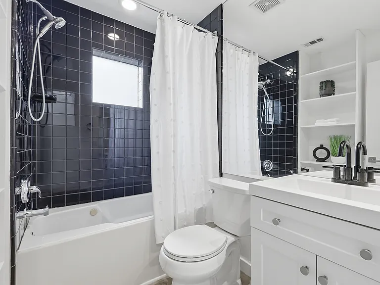 4214 Swiss Ave #A — Photo 24
