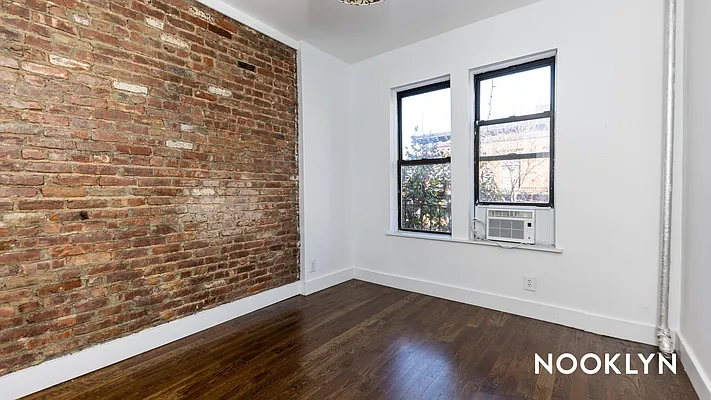 Rented by Nooklyn NYC LLC | media 18