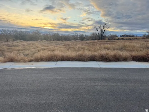 282 E 2000 S, Vernal, UT 84078