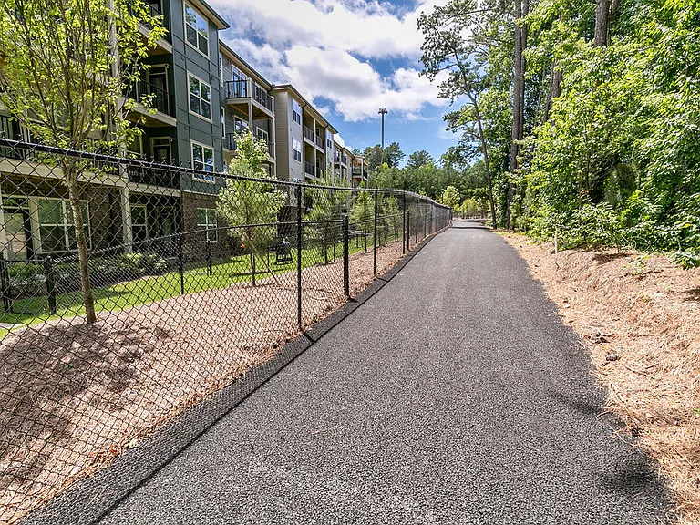 Sugarloaf Walk Apartments — Photo 19