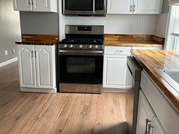 4th image of 164 Central Ave #1