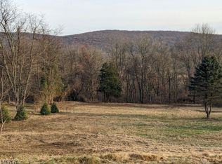 56 Pequest Rd, Oxford, NJ 07863