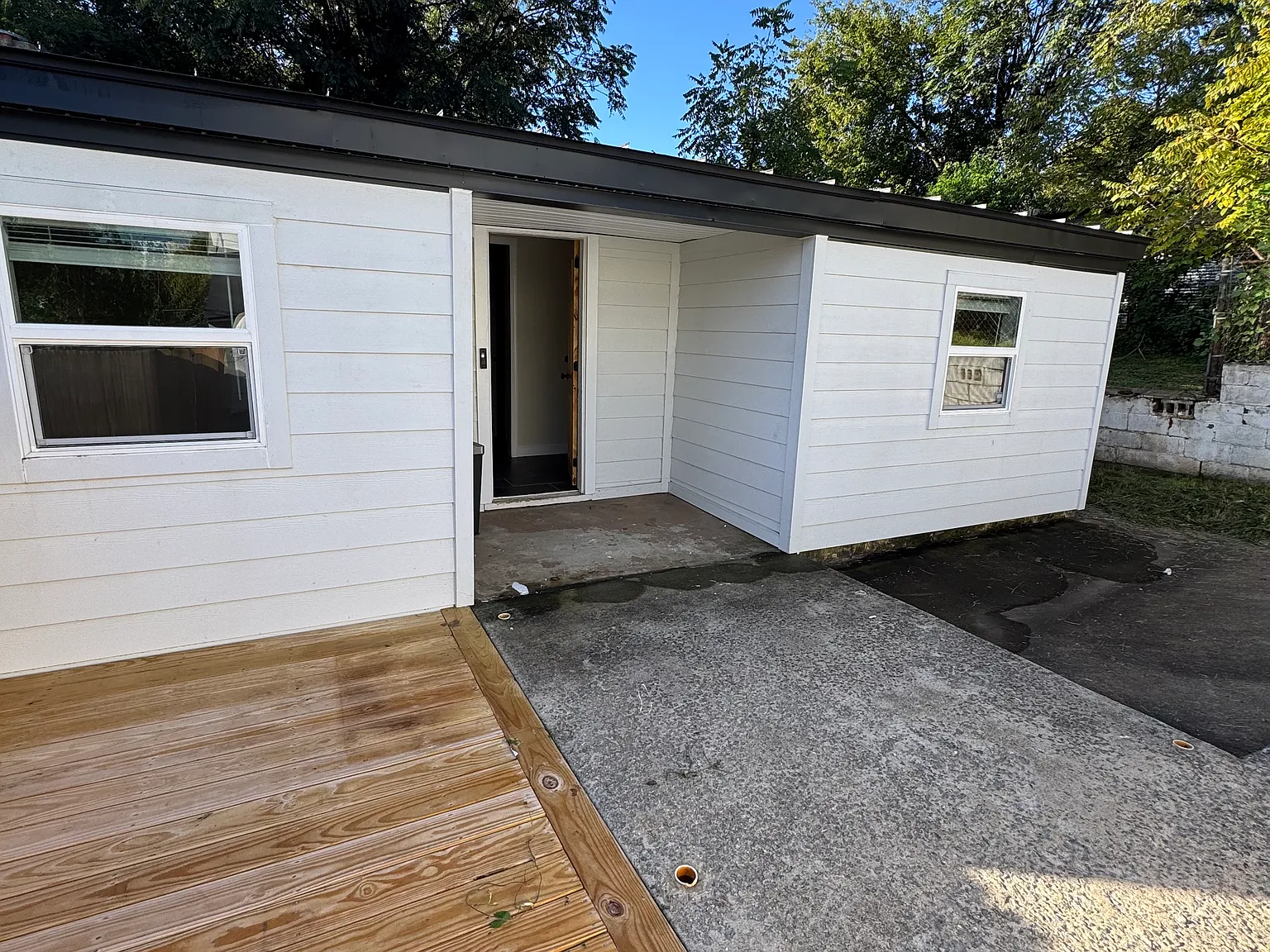 2 bed, 1400 sqft, $2,400 — Photo 3