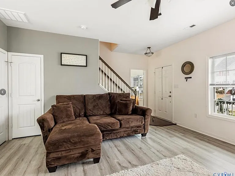 13542 Green Spire Ct — Photo 6