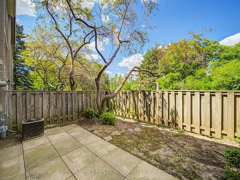 3500 Glen Erin Dr #4 — Photo 31