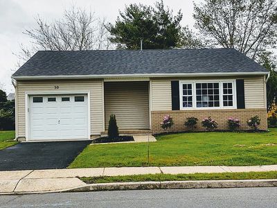 30 Westbrook Dr, Toms River, NJ, 08757