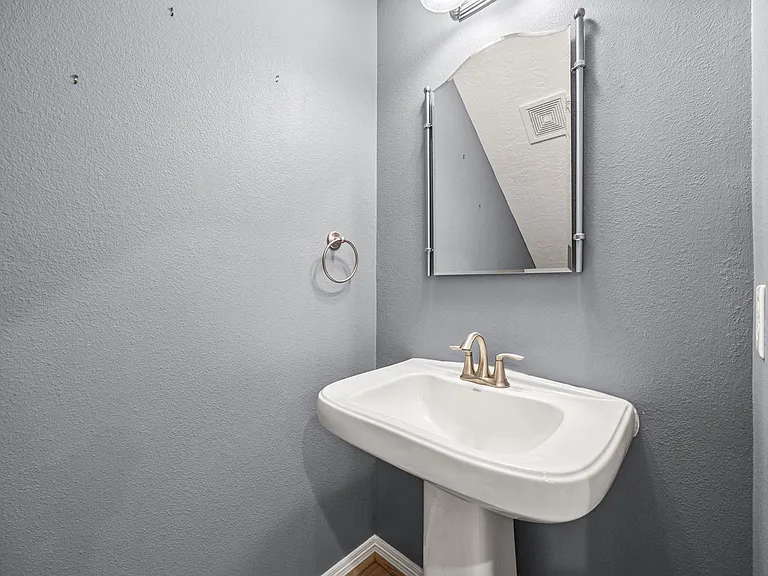 5309 Nolda St — Photo 12