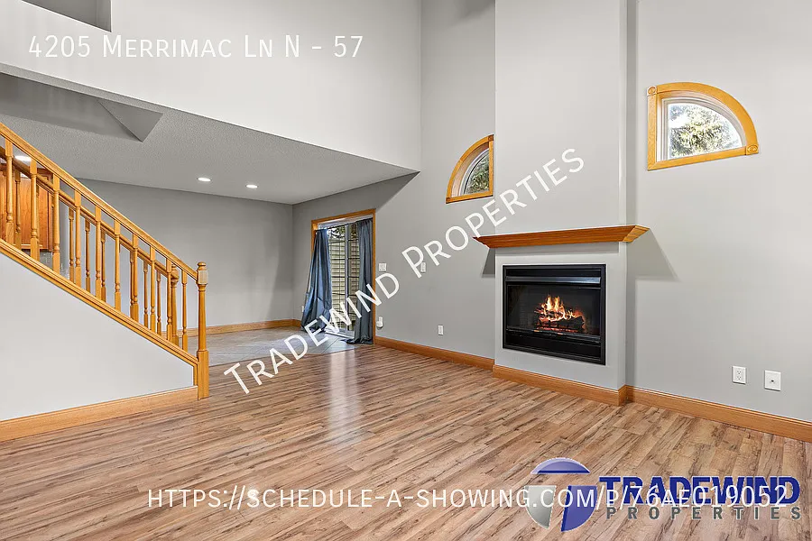 Charming 2 Bed 1.5 Bath Townhome — Photo 4