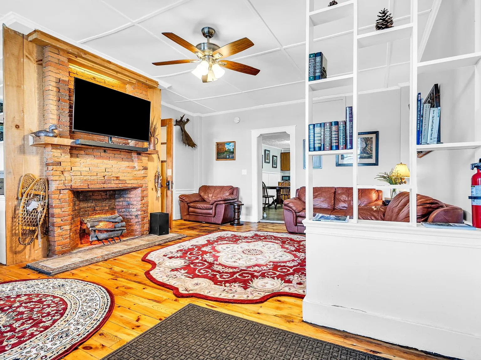 2 bed, 1000 sqft, $1,950 — Photo 3