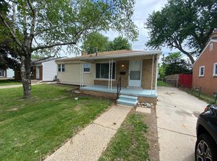 26070 Hayes Rd, Roseville, MI 48066